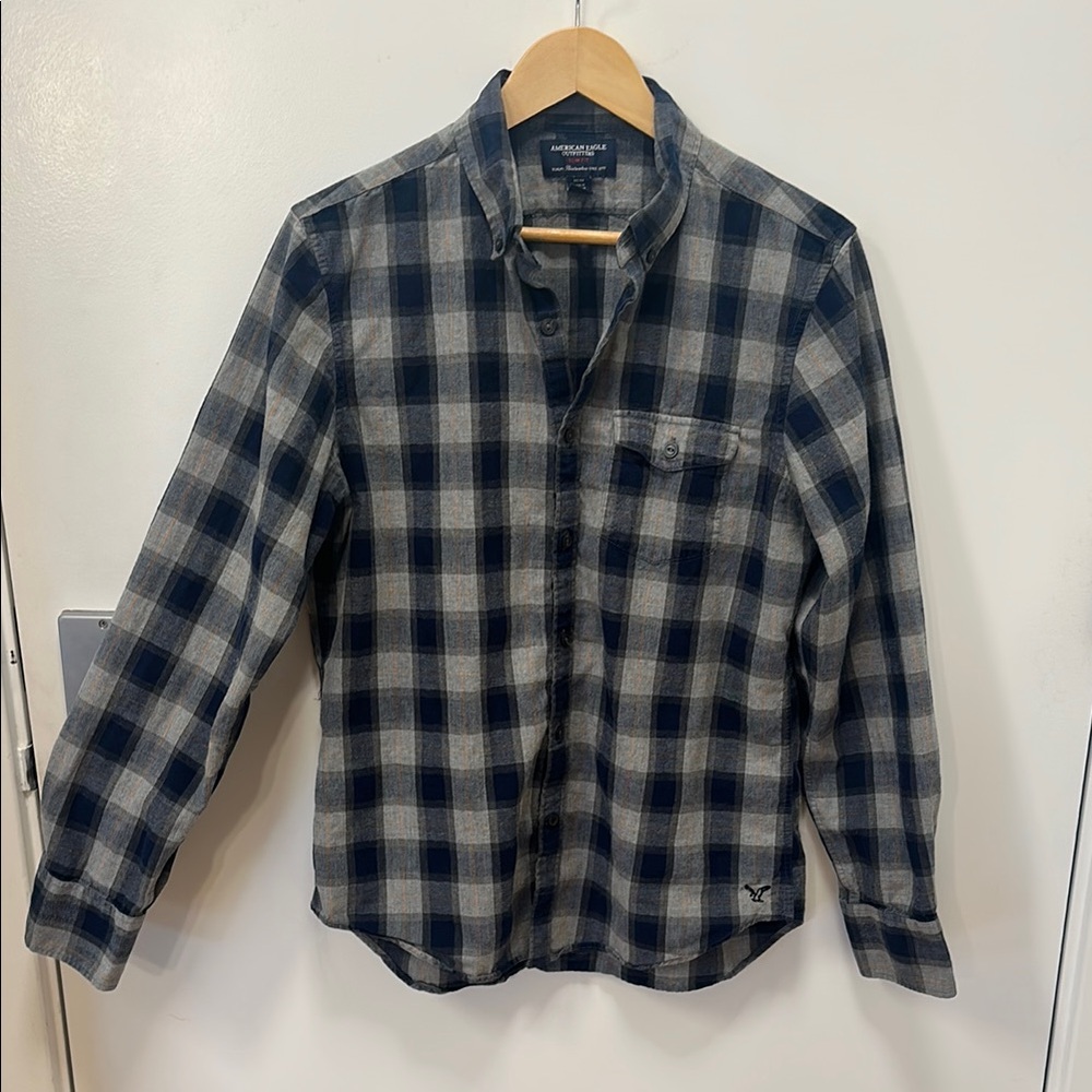 American Eagle Men's Blue Plaid Shirt